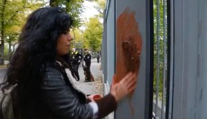 Zehra-Dogan-smearing-mentrual-blood-on-Iranian-embassy-in-Berlin